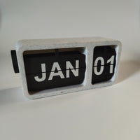 Flip Calendar | Desk Calendar | Gixel Labs